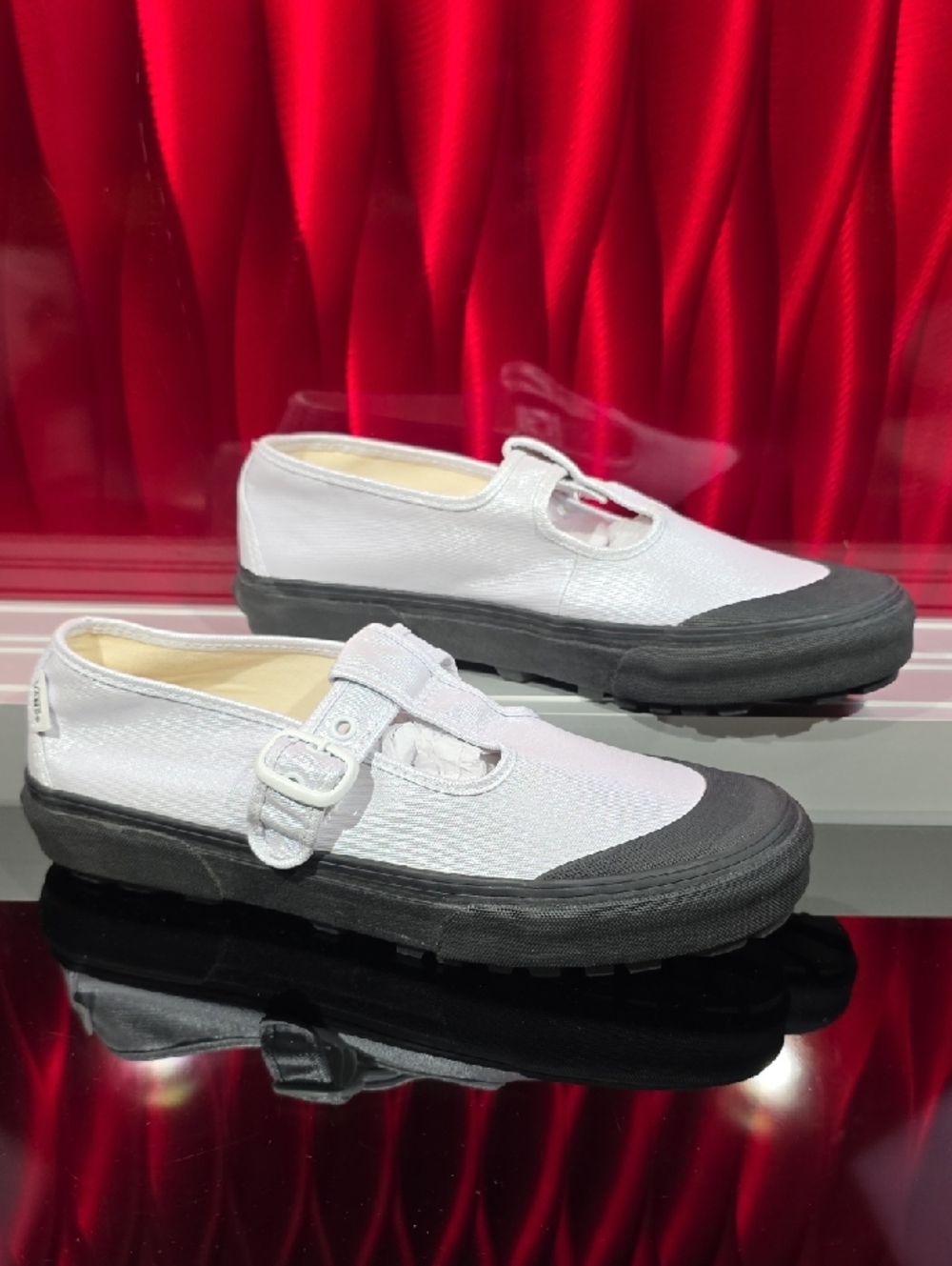 Vans Style 93 Mary Jane Coated Canvas True White Men's 8.5 Women's 10